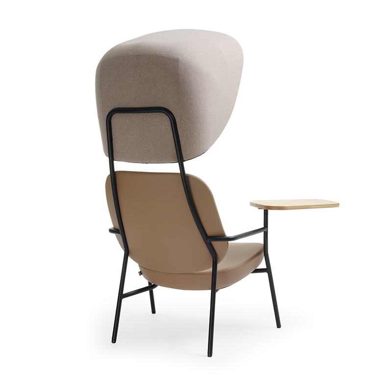 Bejot-Epocc-lounge-loungestoel-horecastoel-wachtruimte-receptie-stoel-kuipstoel