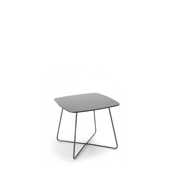 Bejot-Tables-Coffee-kantoor-tafels-bijzettafels
