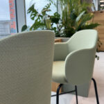 bejot-flos-barstoel-barkruk-horeca-restaurant-stof-biophilc-design
