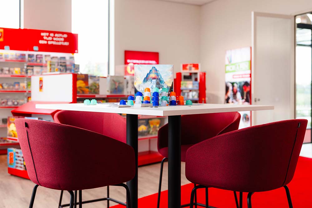 bejot-oxco-hoge-kruk-barstoel-dekso-projectfoto-stoel