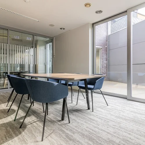 Bejot oxco small vergaderstoelen kantoor voor project Vitas groep met Buro International
