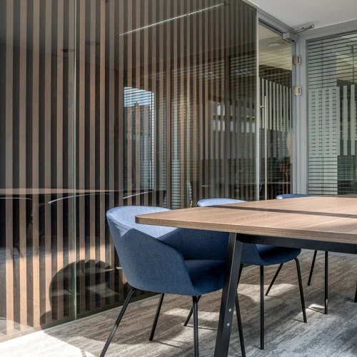 Bejot oxco small vergaderstoelen kantoor voor project Vitas groep met Buro International